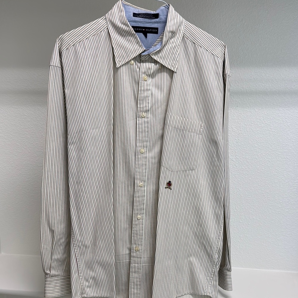 Tommy Hilfiger Men's XL Button Down Long Sleeve 100% Cotton Classy Dress Shirt